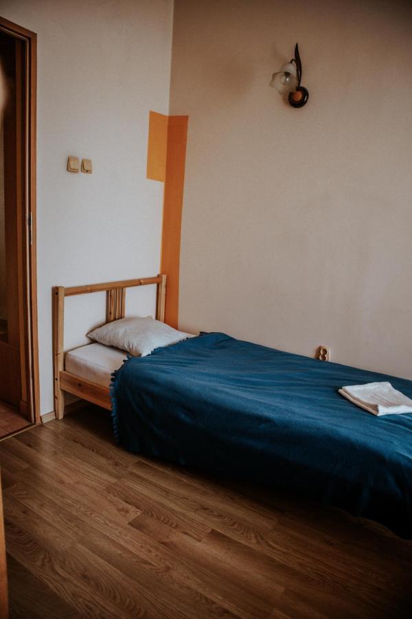 Cozy And Cheap Room In Old Town Krakkó Kültér fotó